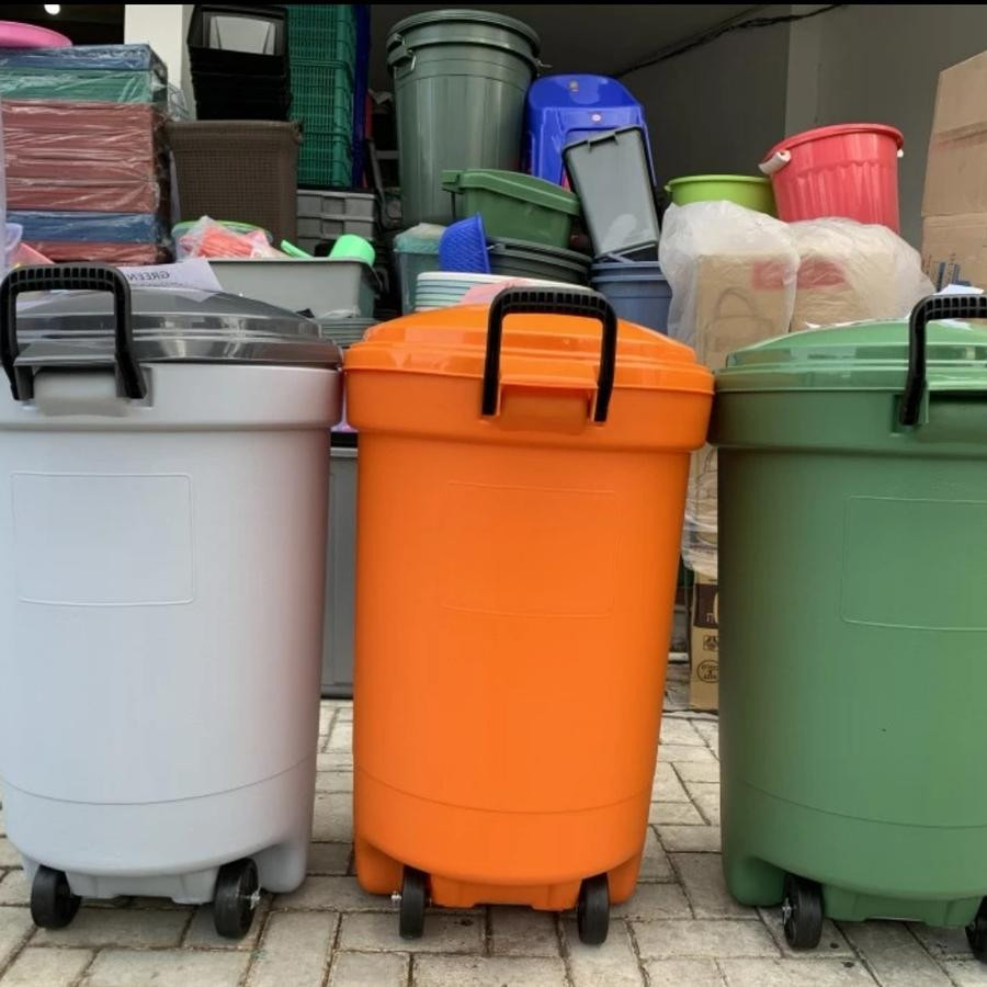 tempat sampah plastik 120 l - depan