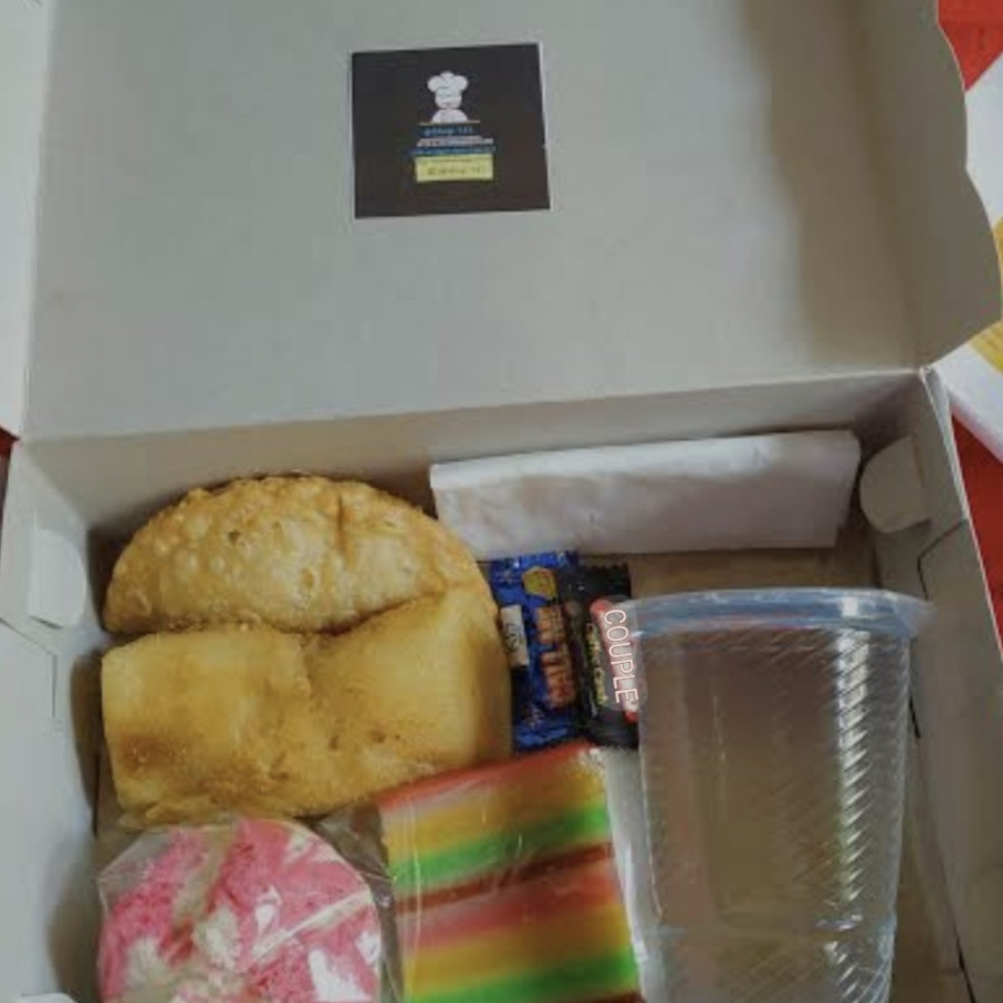 Paket snack - depan