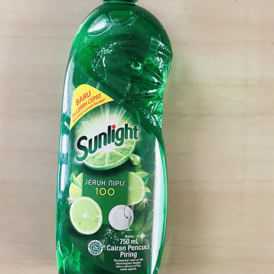Sabun Cuci Piring Sun Light 750 ml