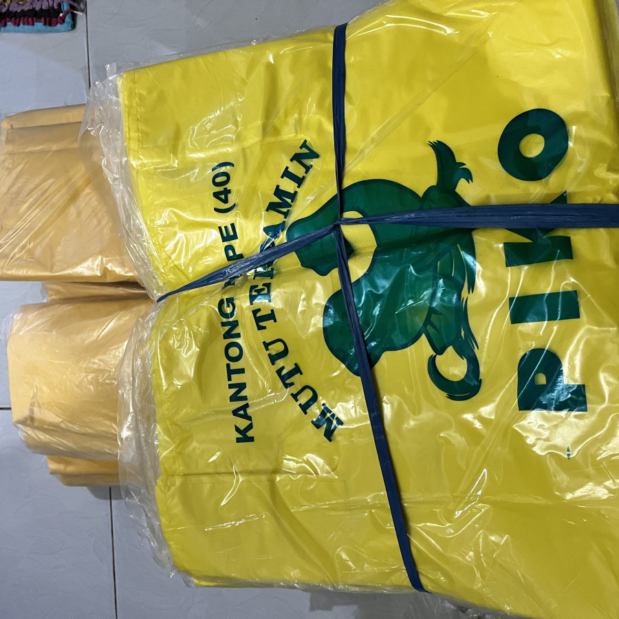 Plastik kuning ukuran 40x60 merk piko
