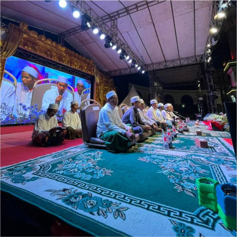 Pengajian Akbar sholawatan - samping