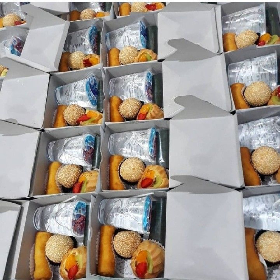 Kue Kotak - samping