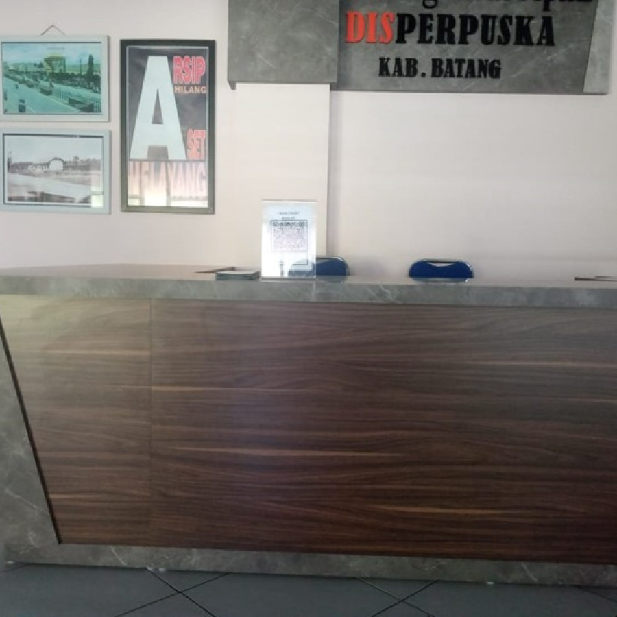 MEJA RESEPSIONIS CUSTOM DEPAN