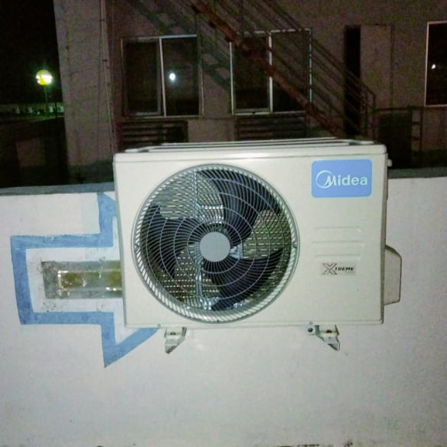 PEMASNAGAN AC SPLIT 2PK - samping