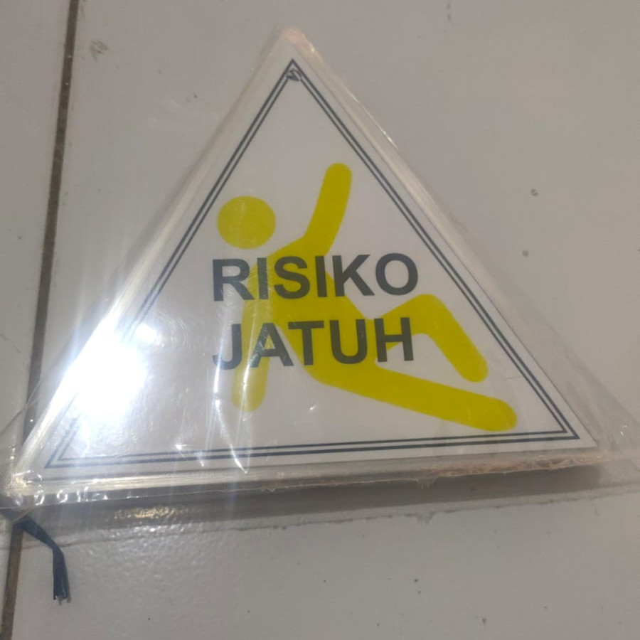 Stiker Resiko Jatuh Laminating