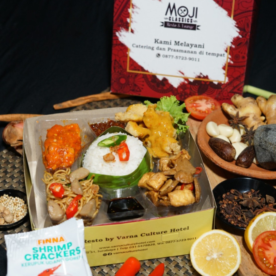 Nasi Kotak Dori Saos Gulai by Moji Catering Varna Hotel Surabaya