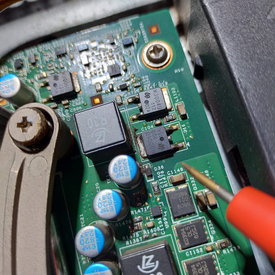 Service Motherboard PC AIO Rusak Sedang