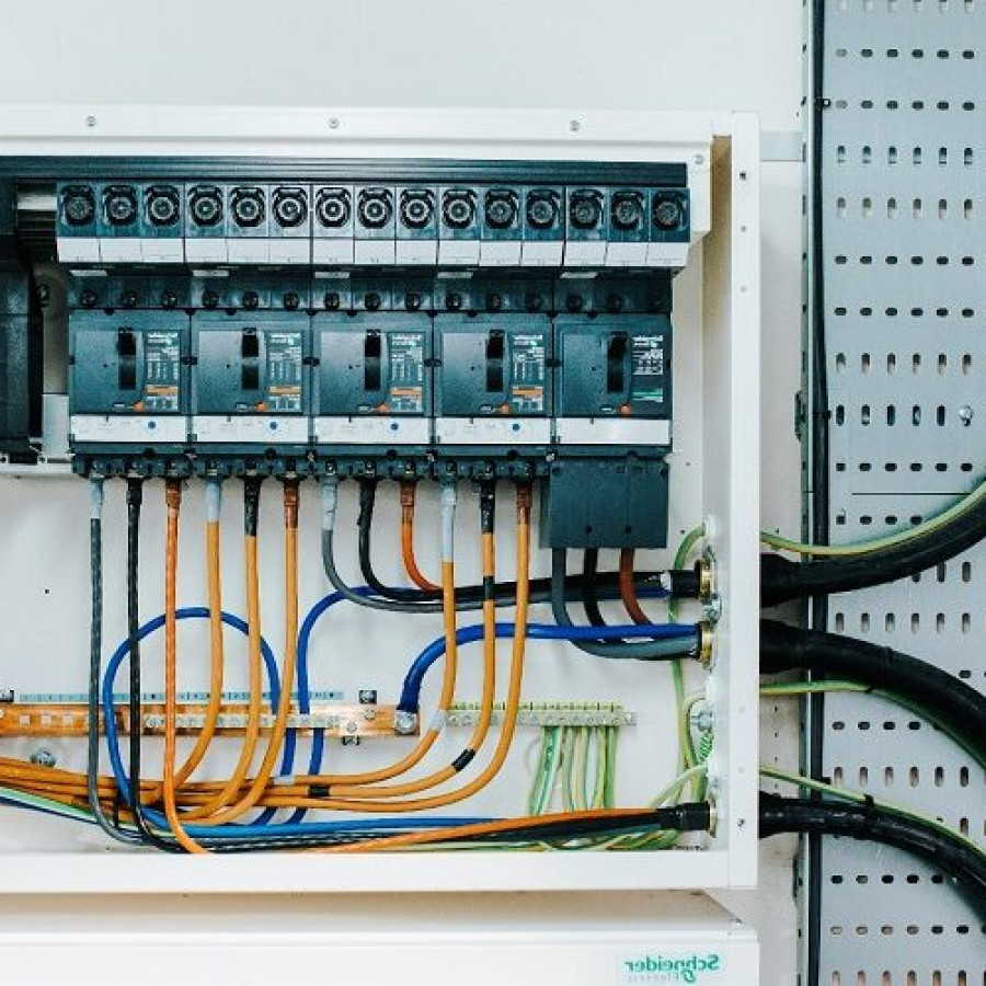 Jasa Pemeliharaan Jaringan Listrik dalam Rumah - utama