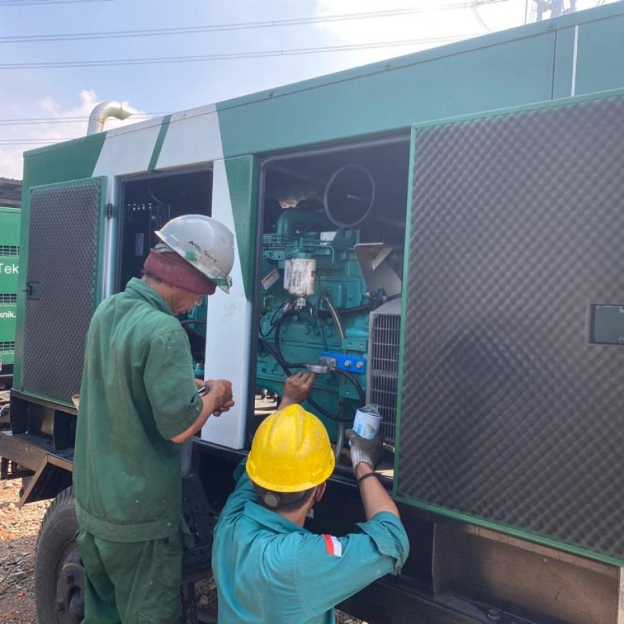 Servis Genset 300 KVA