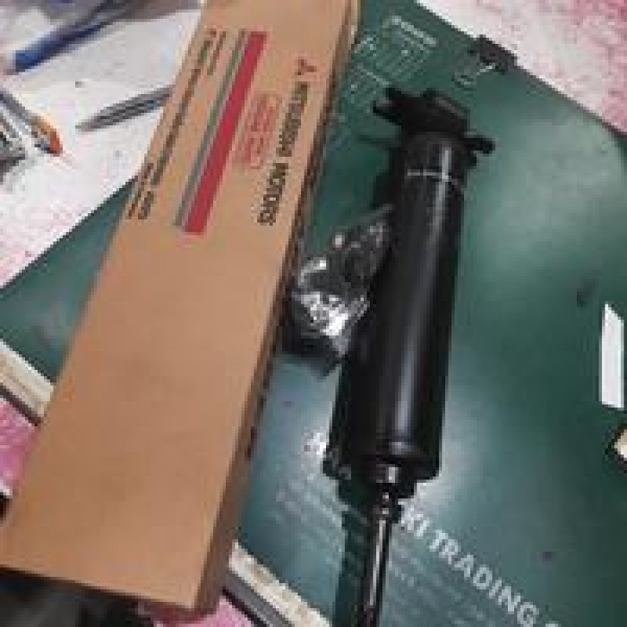 shockbreaker depan mitsubishi l300 asli
