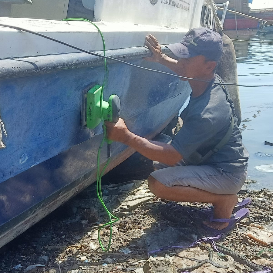 PERAWATAN DAN PEMELIHARAAN SPEEDBOAT FIBERGLASS - detail