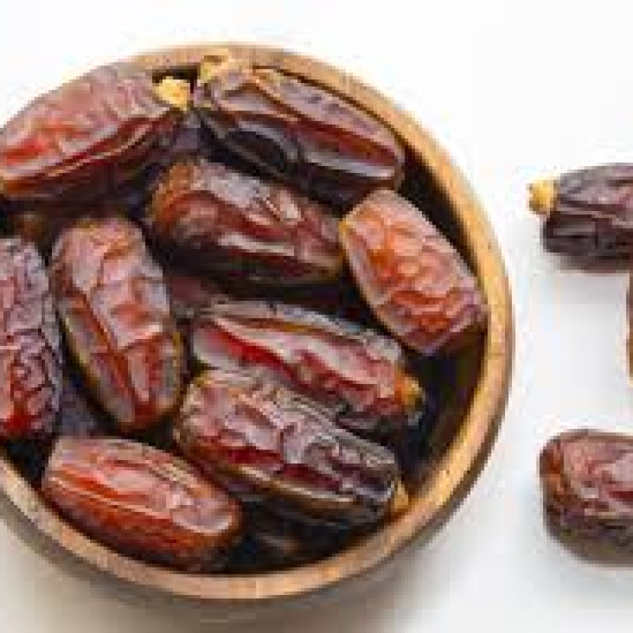Kurma Kering