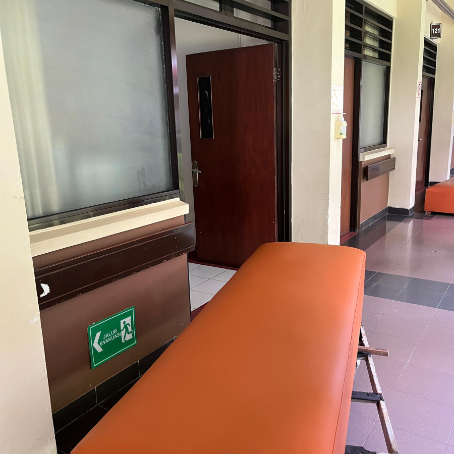 Perbaikan Kursi Sofa Tanpa Sandaran