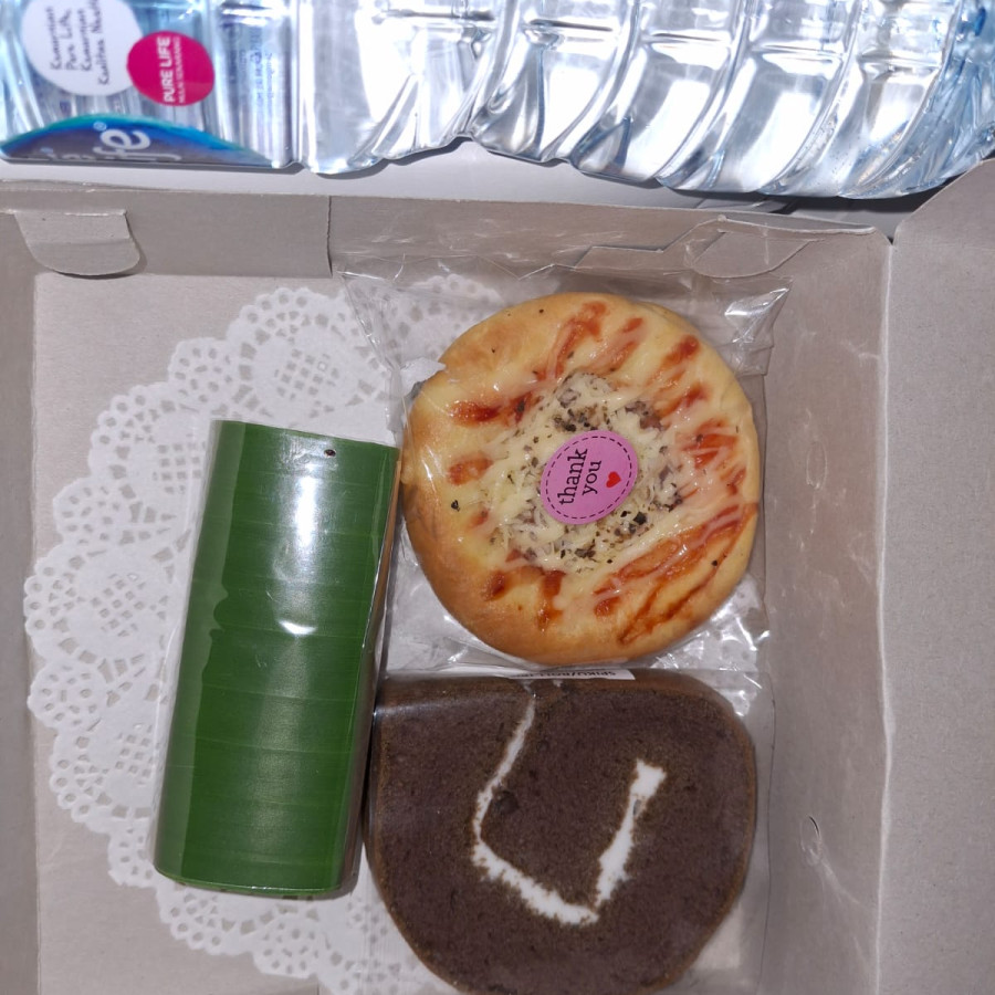 Roti Gulung, Pizza Mini, Lemper