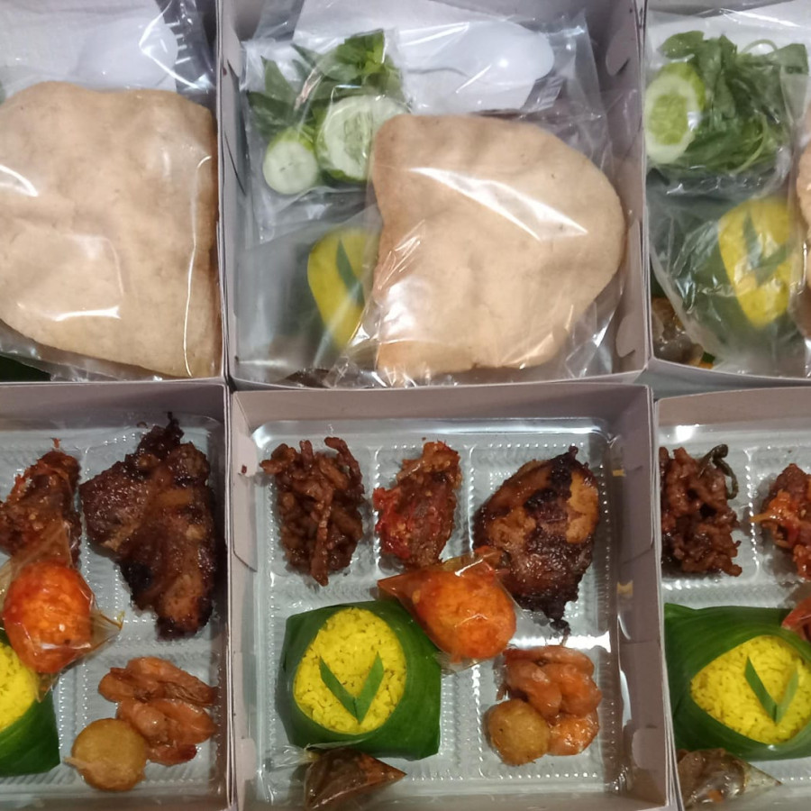 NASI KOTAK - samping