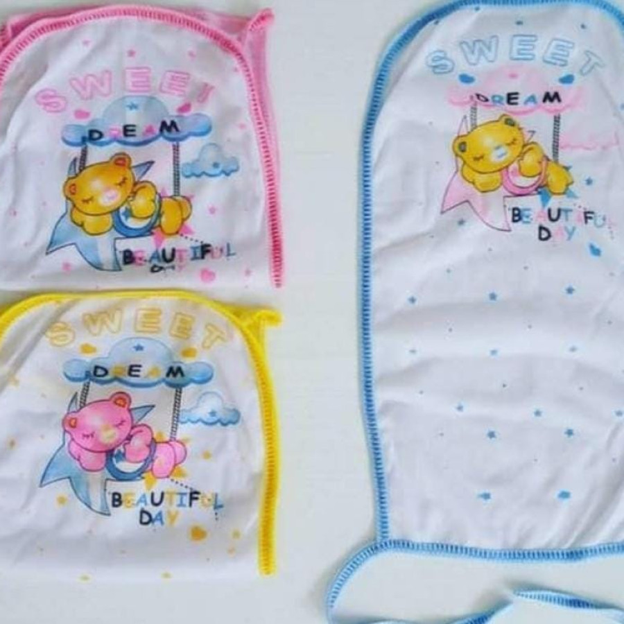 Perlengkapan baji bayi - depan