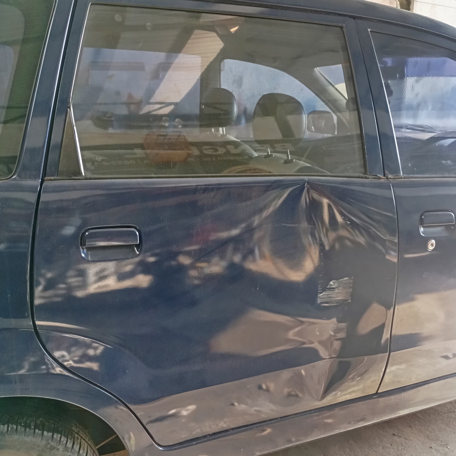Kenteng Las dan Cat Mobil Toyota Avanza - utama