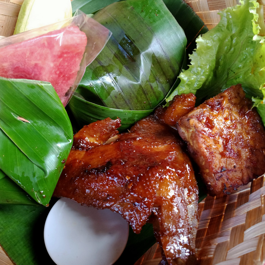 Nasi bok  ayam bakar