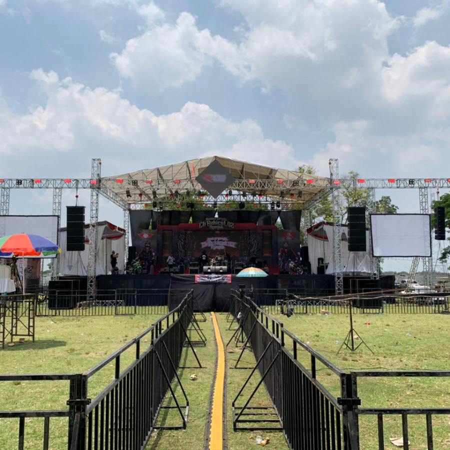 PANGGUNG UTAMA
