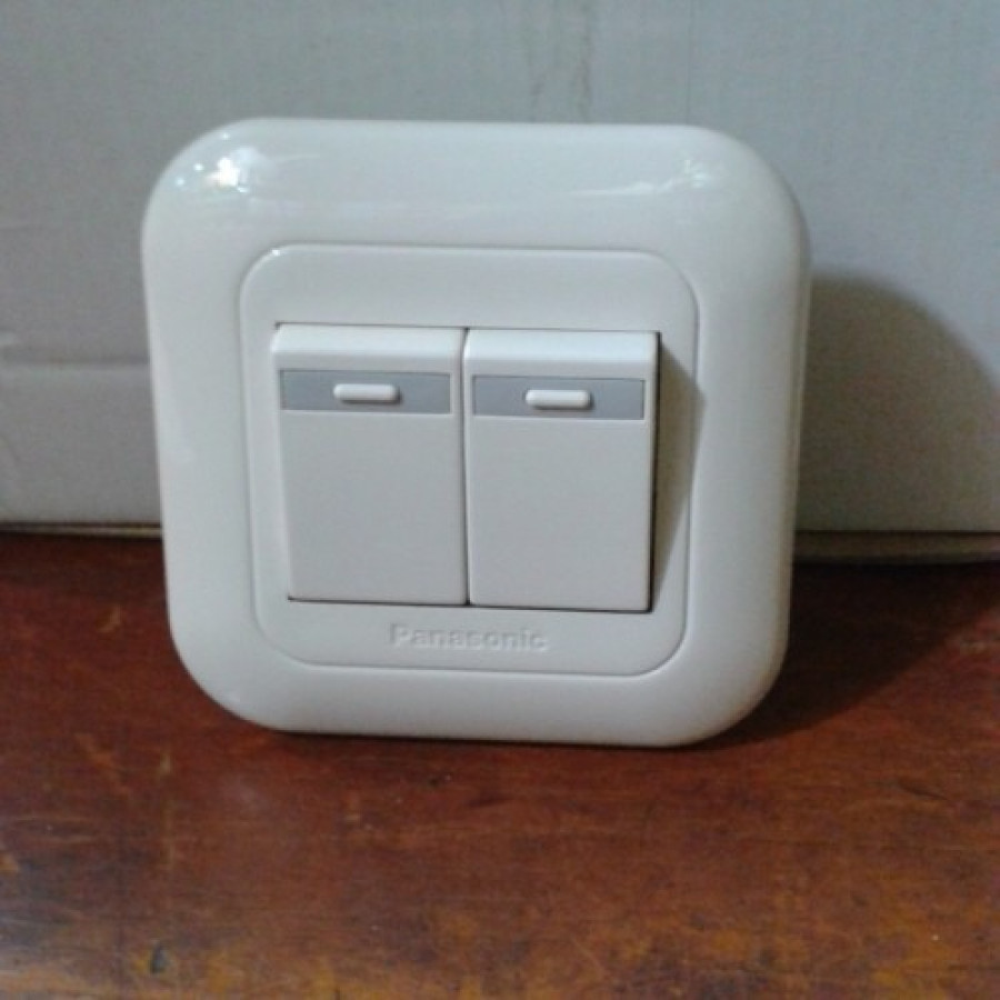 Saklar Ganda Panasonic - depan