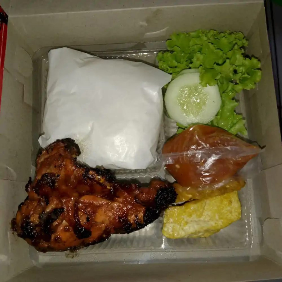 Paket Nasi Ayam Lalapan - detail