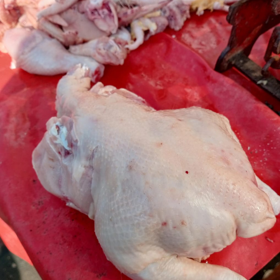 Ayam Potong Utuh Super - depan