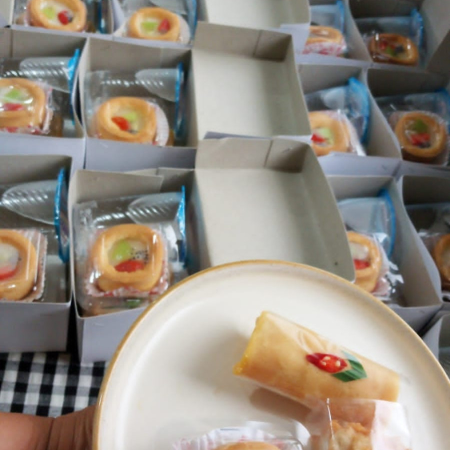 SNACK BOX ENAK