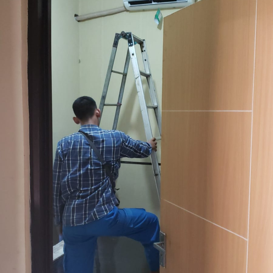 Perbaikan bocor air AC/ mampet
