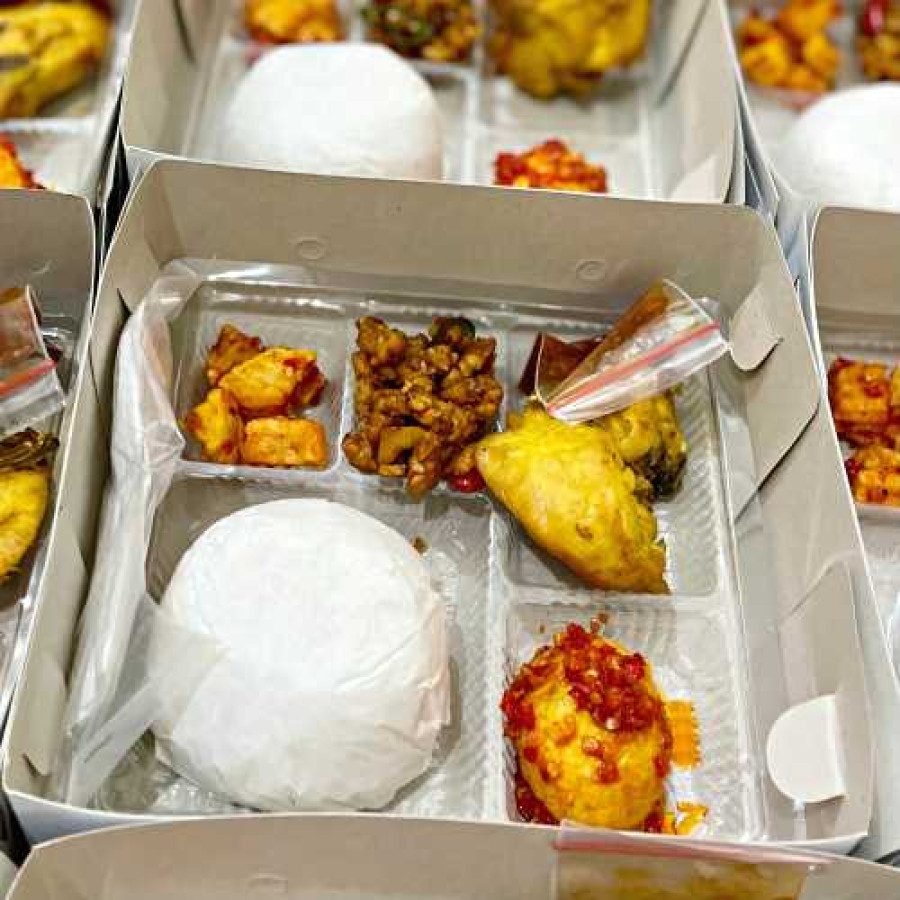 Paket Makan Nasi Kotak - Nasi Ayam - detail