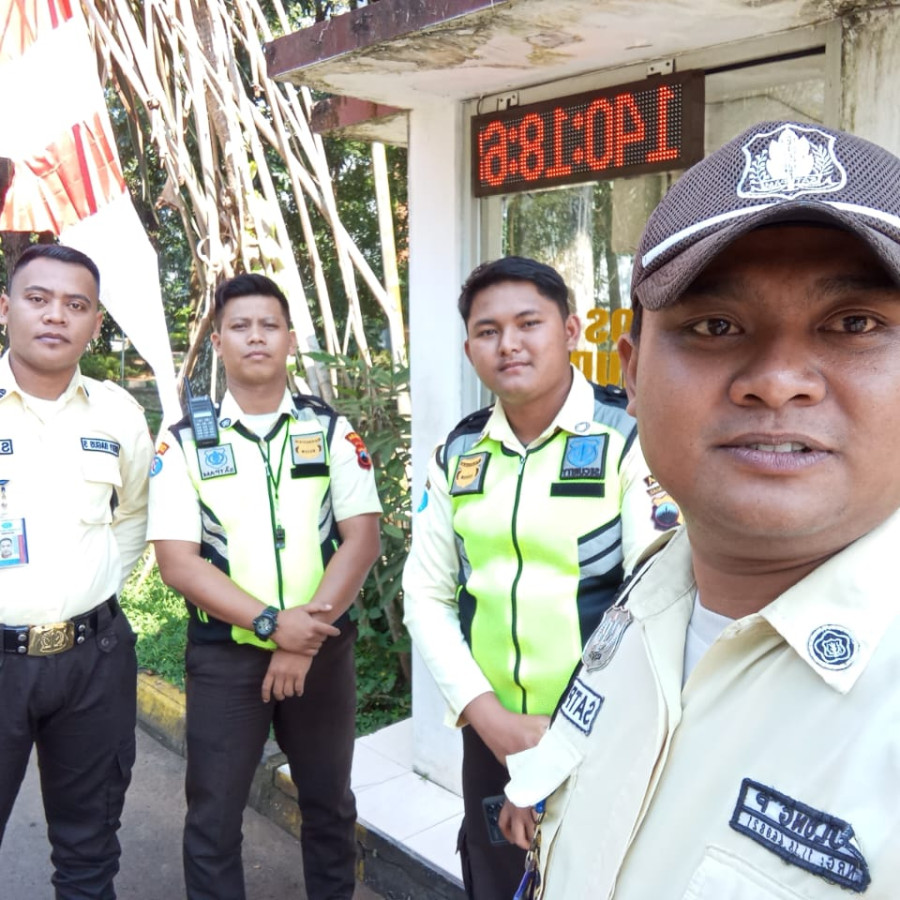 Seragam Security PDH beserta Kelengkapan - samping