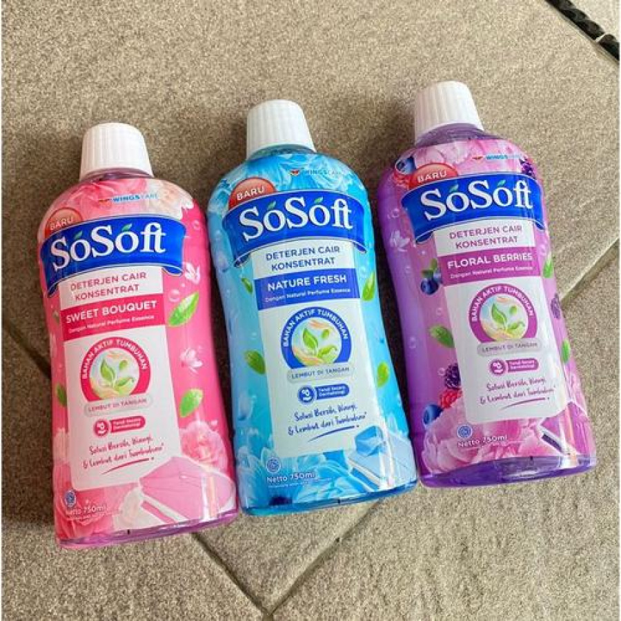 SoSoft Deterjen Cair Konsentrat Botol 750ML - depan
