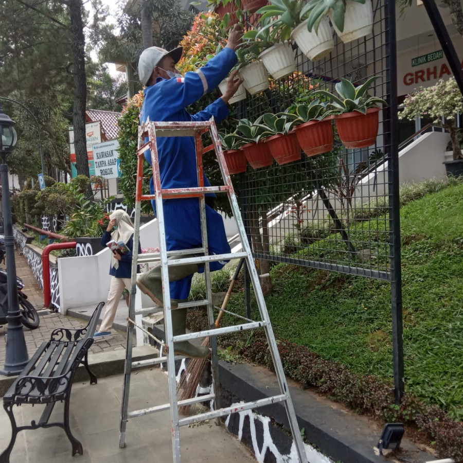 Paket Jasa Penataan Taman Lingkungan - depan