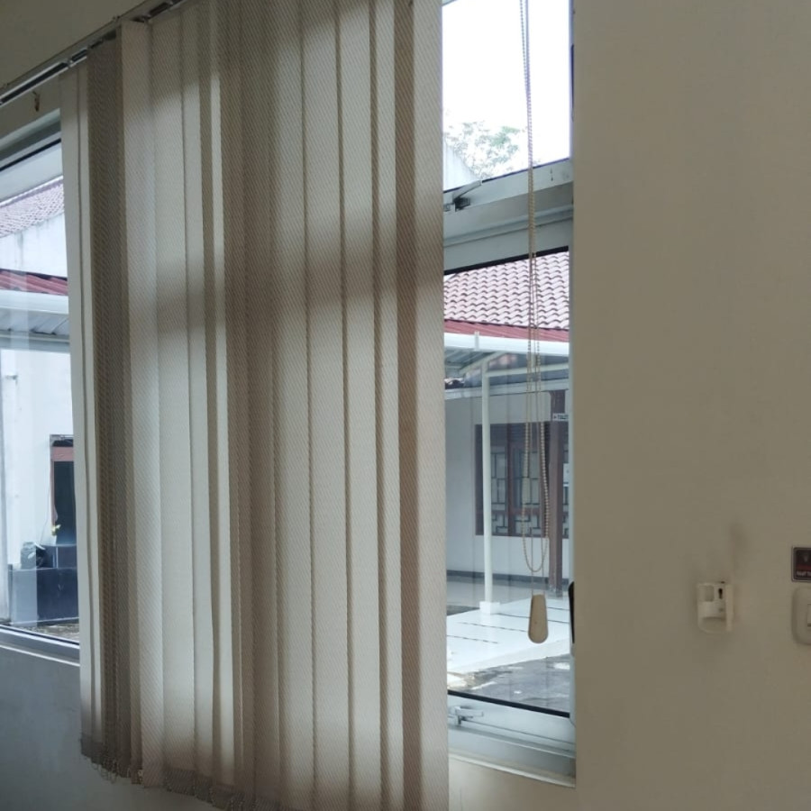 Gorden Vertikal Blind Dimout