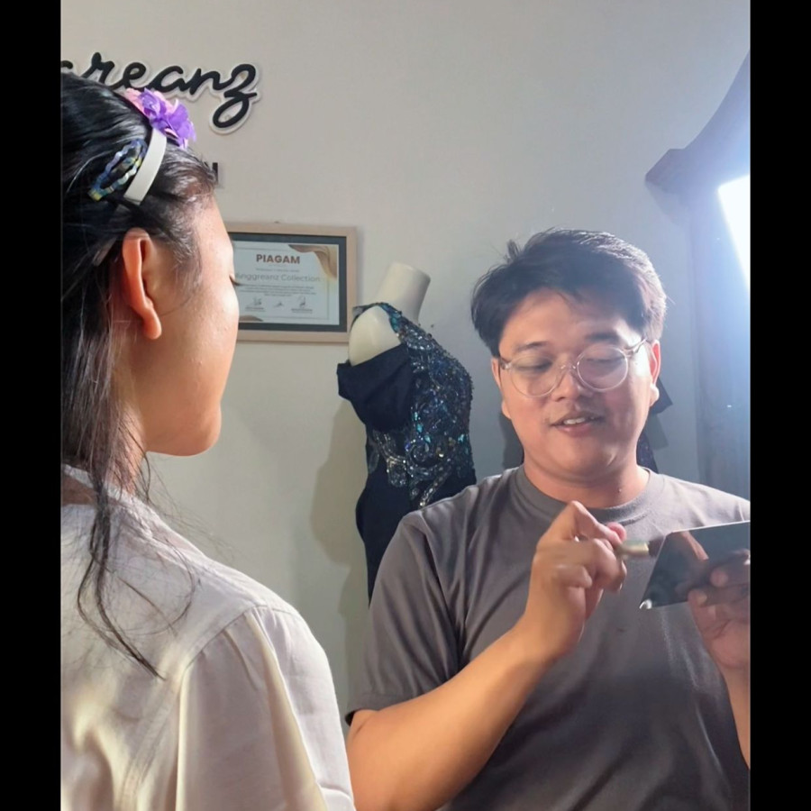 Jasa Rias Make Up - depan