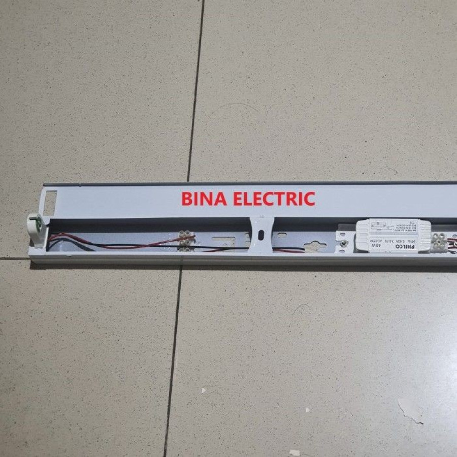 Kap / Bak Lampu TL D 120cm + trafo + starter Merk Philco