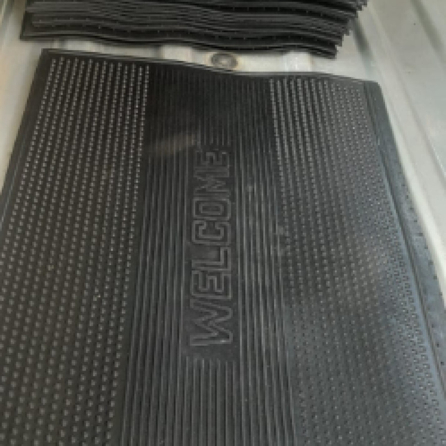 KESET KARET TRITERA 40 X 60 CM