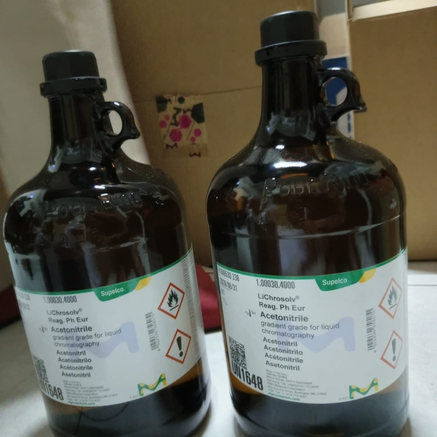 Acetonitrile Gradient Grade