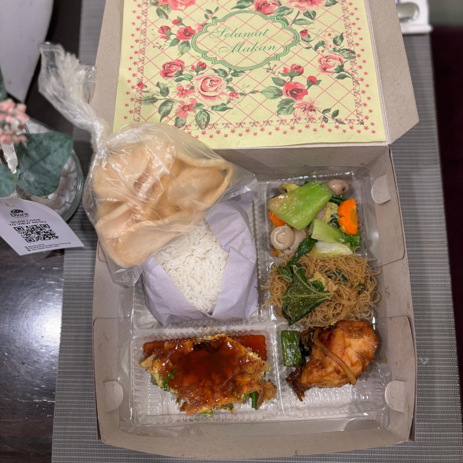 Paket Nasi Dus Komplit - depan