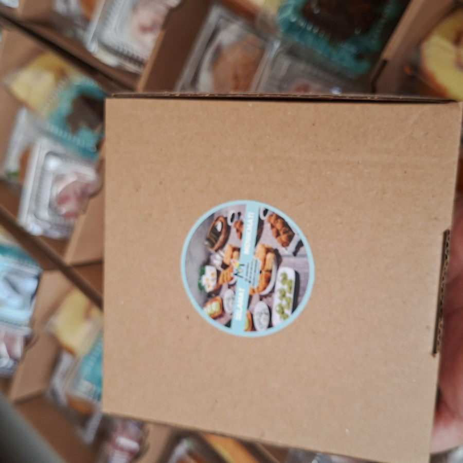 Snack box custom
