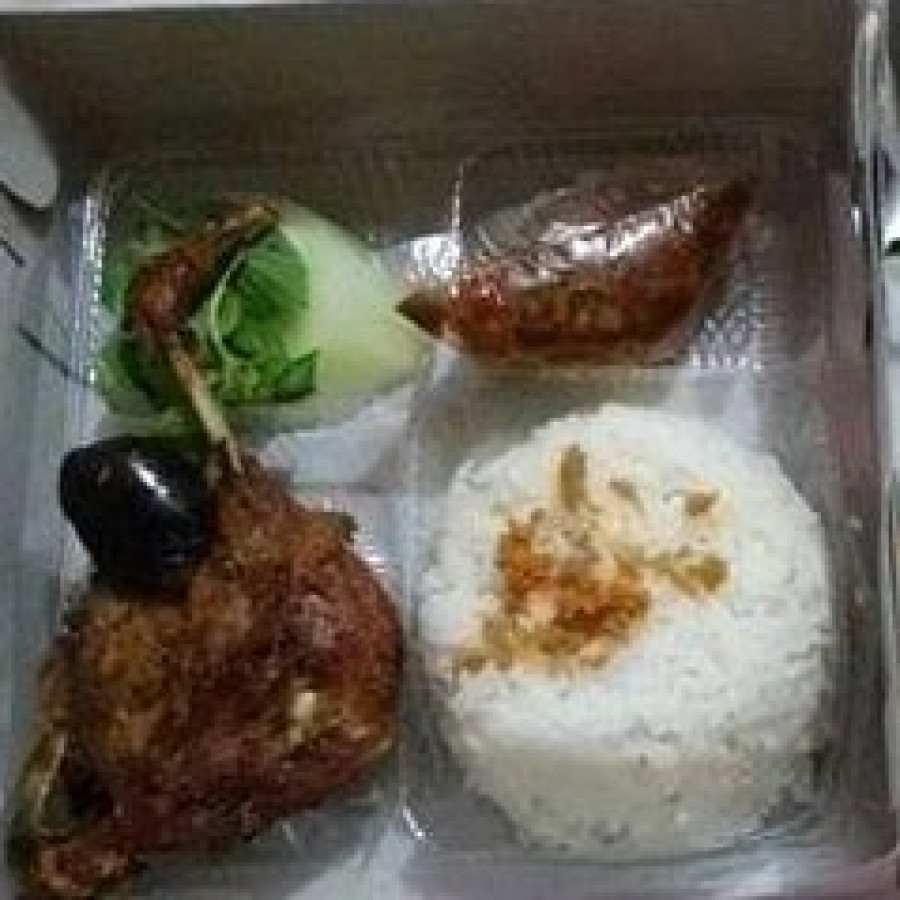 Makan dan minum Pemilihan Mas dan Mbak Duta Wisata Tingkat Provinsi