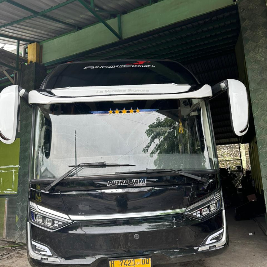 Jasa Sewa Bus - depan