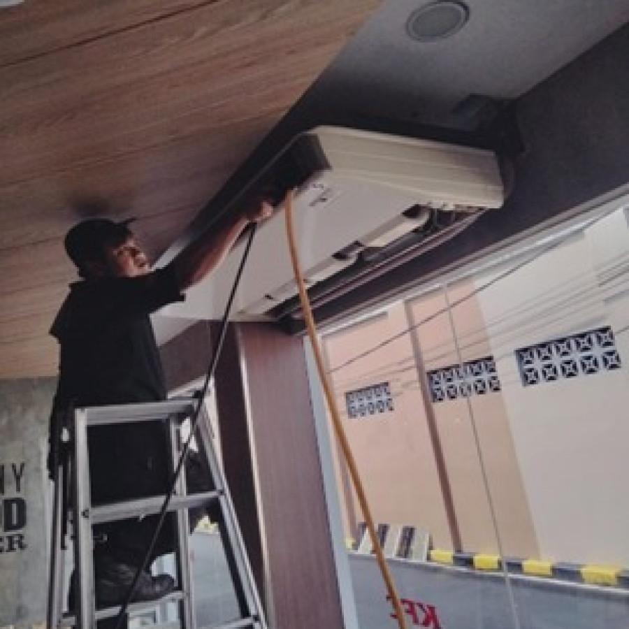 Service Cuci AC Ceilling - utama