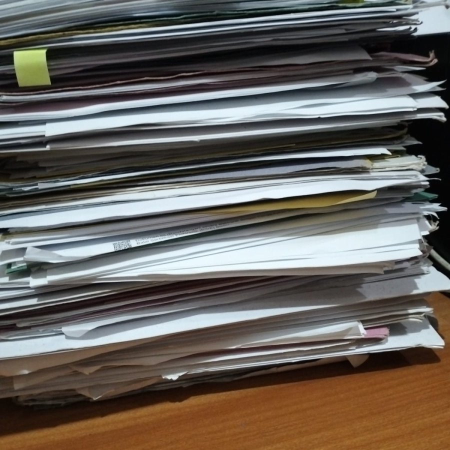 fotocopy F4 - depan