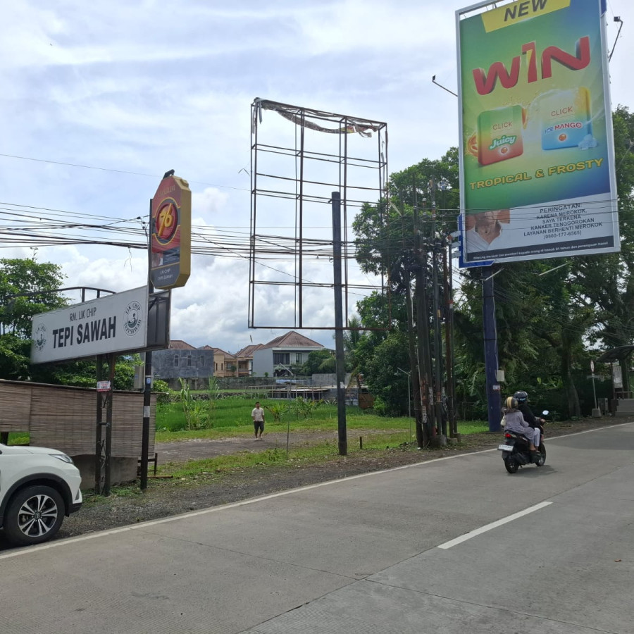 Perbaikan Pemasangan Baliho Papan  Informasi  Purwokerto  Kabupaten Banyumas - depan