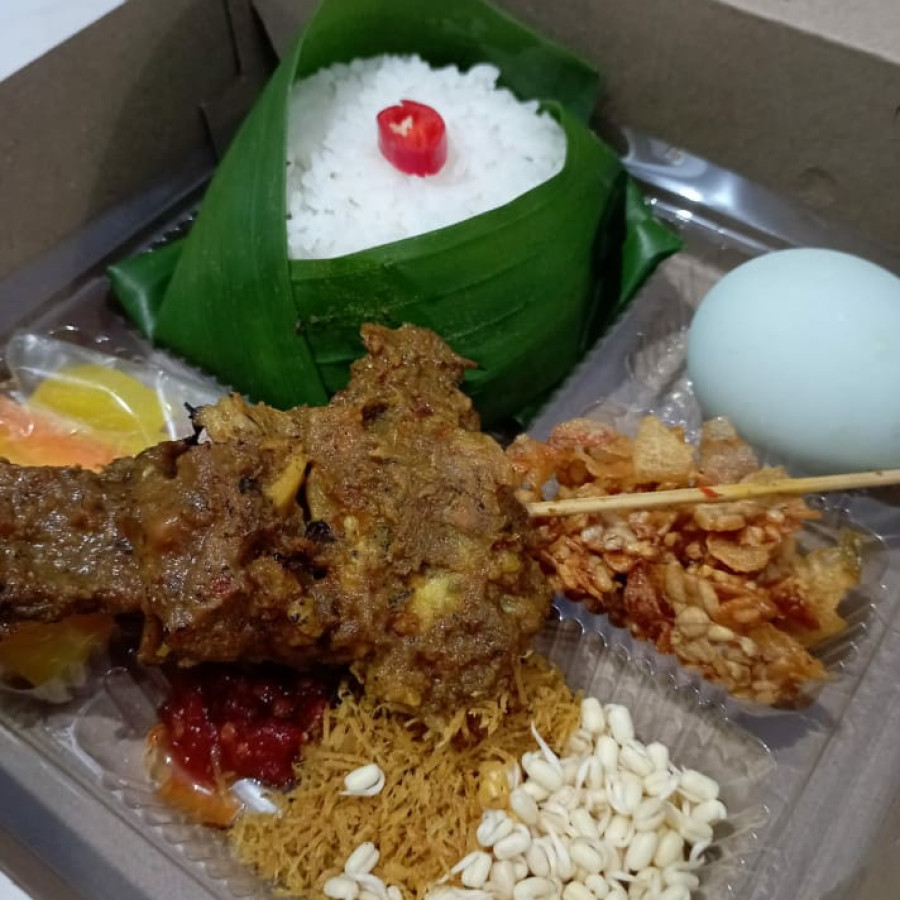 Nasi Kotak Sate Komo