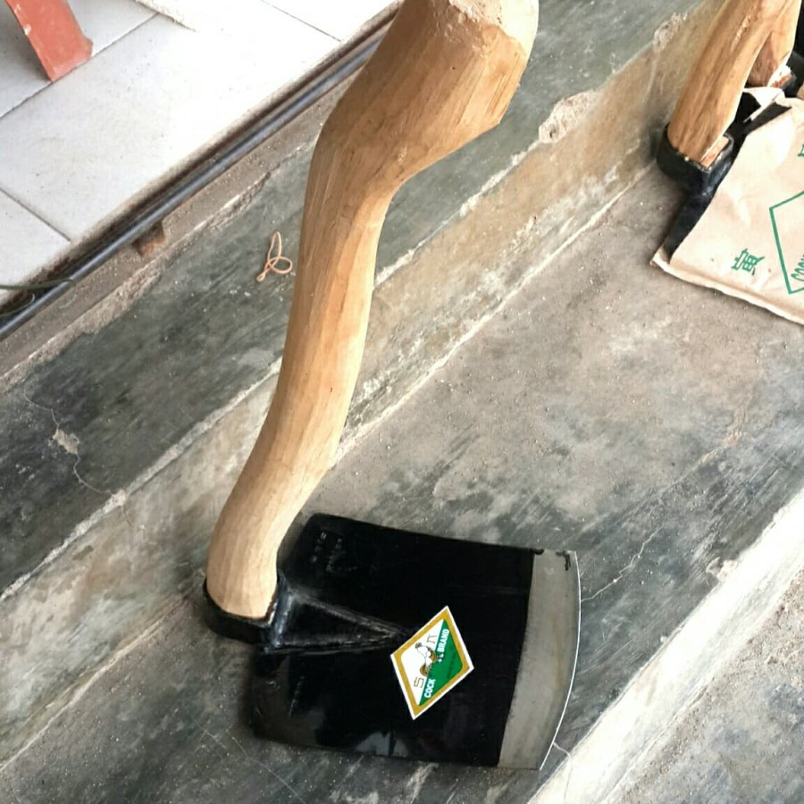 Cangkul Cap Ayam