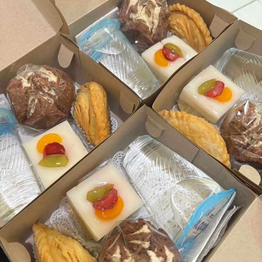 KUE KOTAK 2 - utama