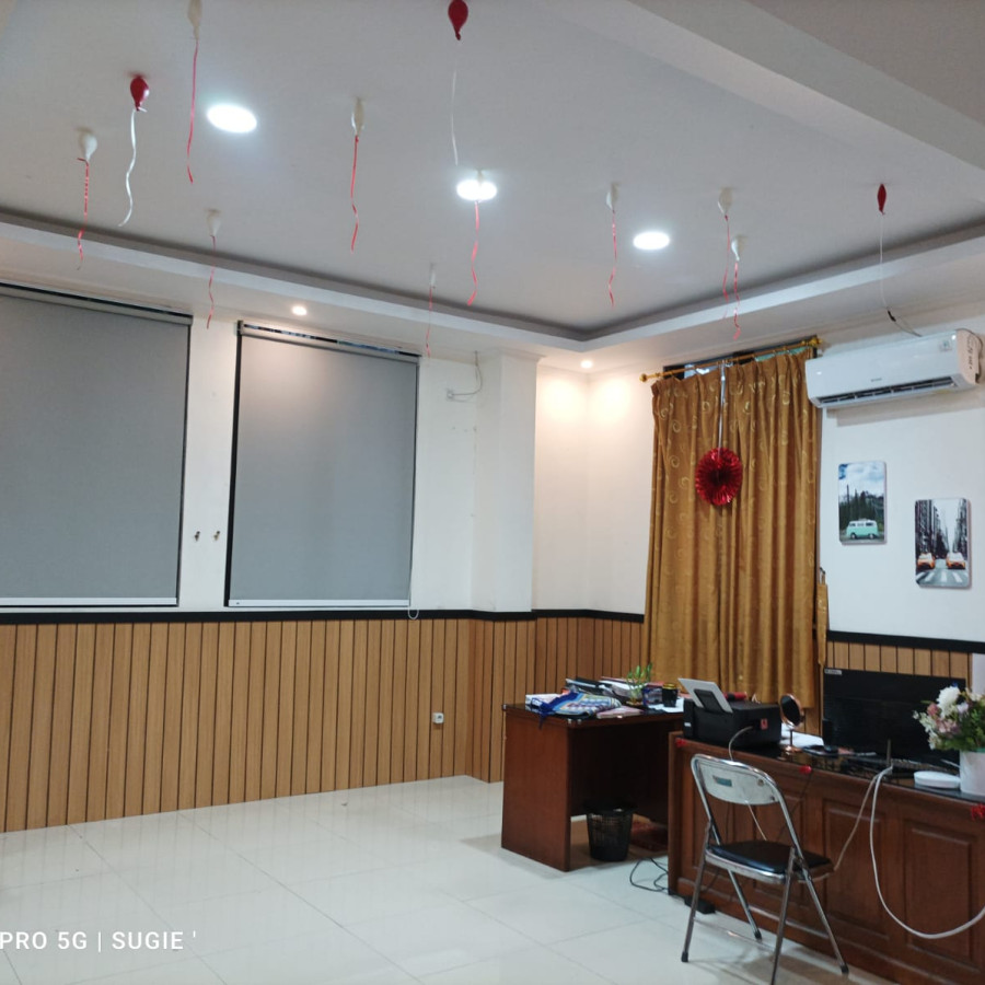 Roller Blind - depan