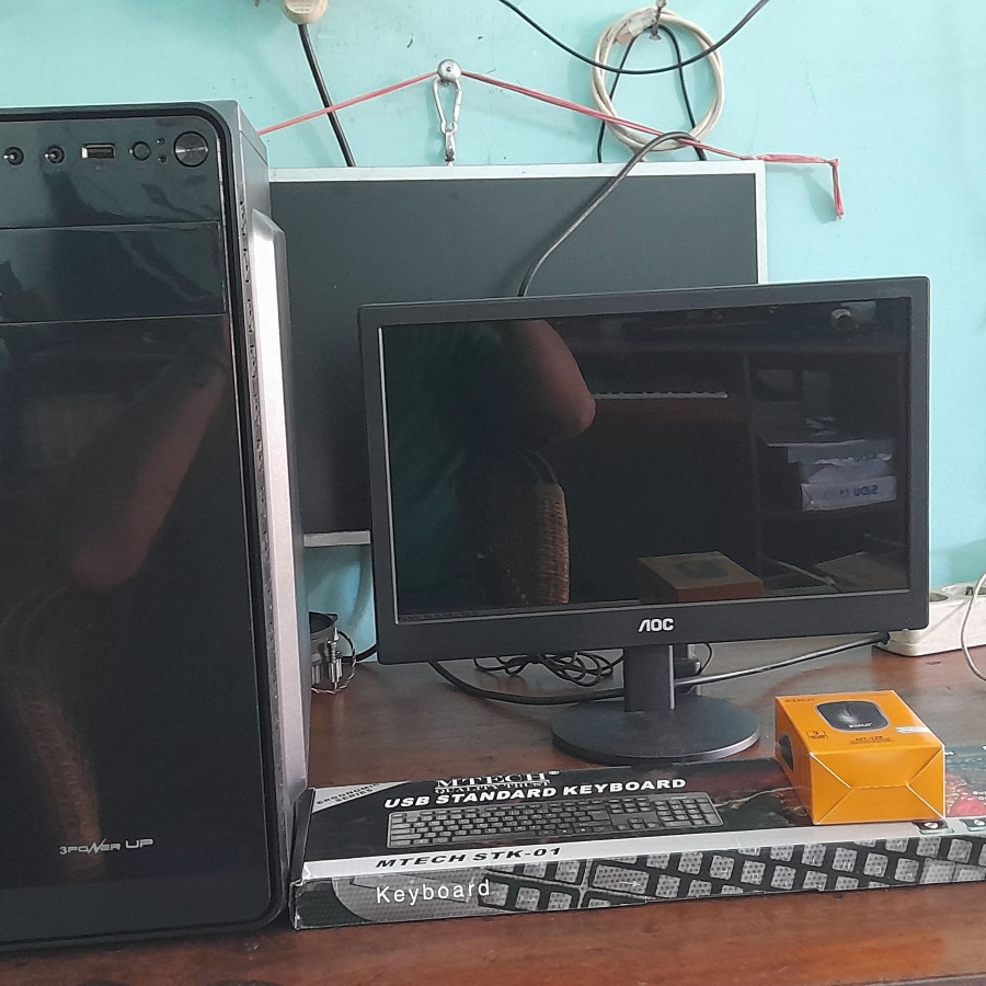 Paket persolan komputer core i5 3,60 Ghz ddr4 - utama