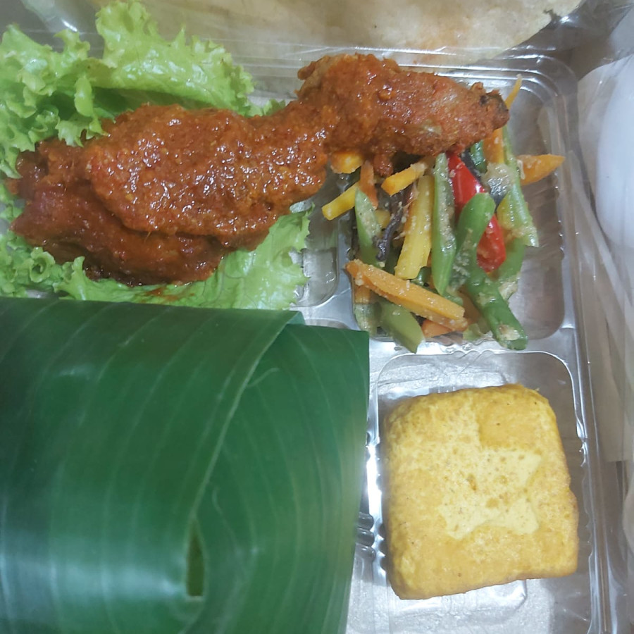 paket nasi ayam rica rica